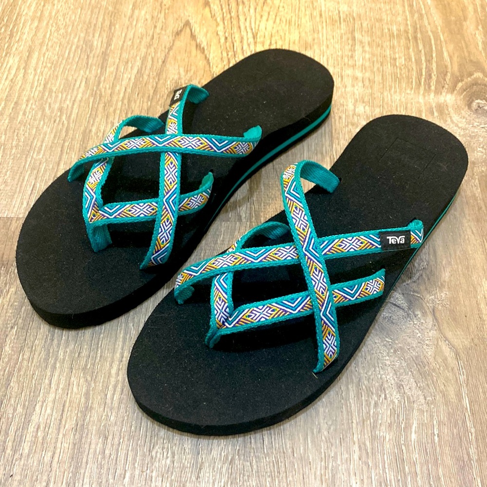 TEVA • SANDALS • SZ. 9 women